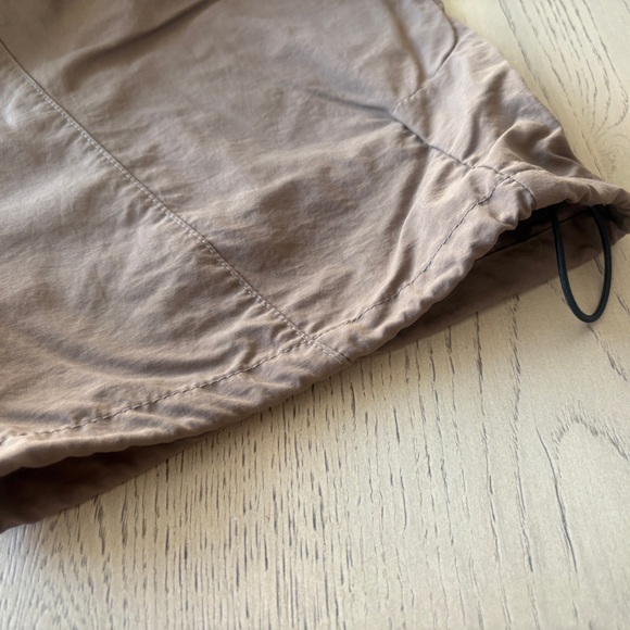 Men’s Mountain Hardwear Convertible Tech / Hiking Pants - Picture 6 of 6